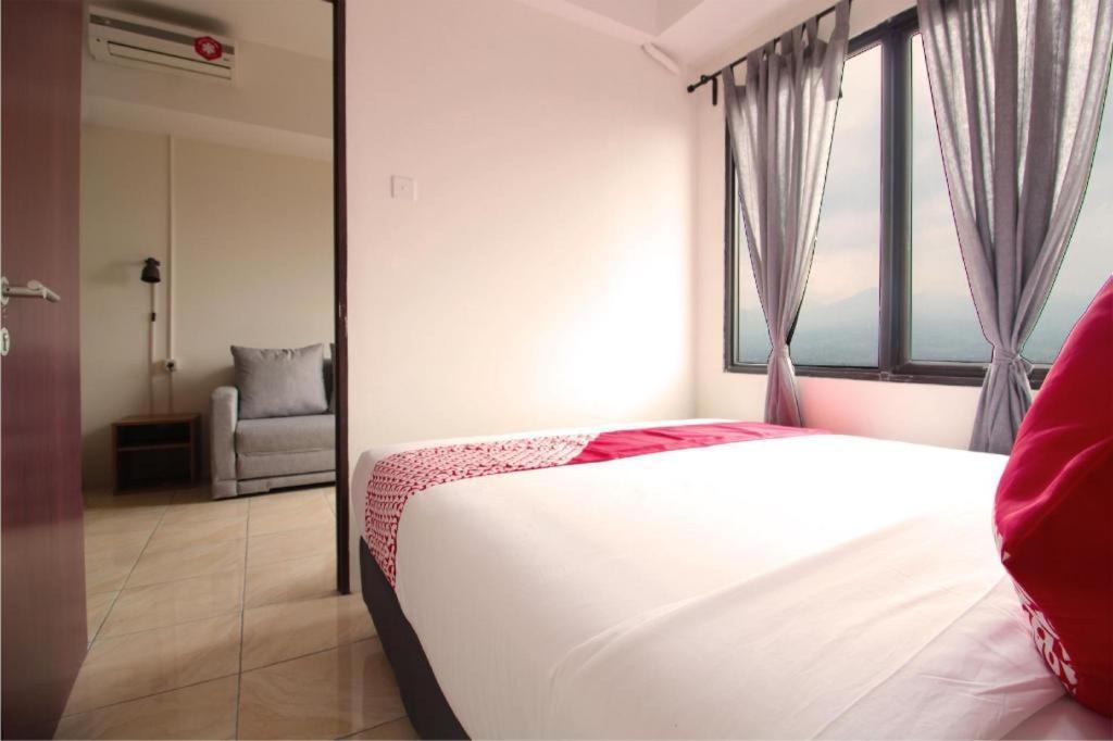 Super Oyo Capital O 483 Tamansari Panoramic Bandung Exterior foto